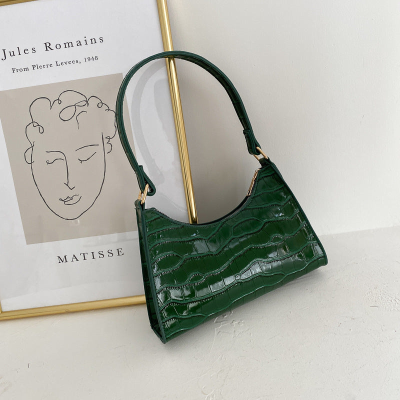 Summer Vibes: Trendy Underarm Bags and Fashionable Shoulder Bags for Women