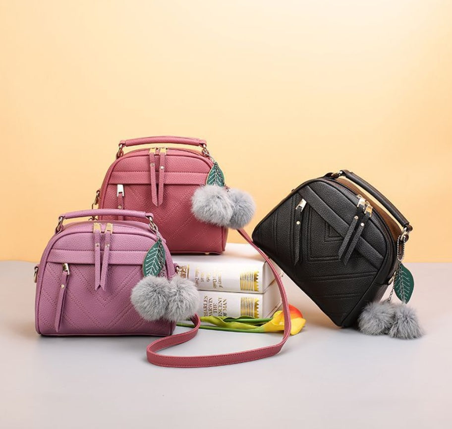 Effortless Elegance: The Perfect Shoulder Bag for Every Woman