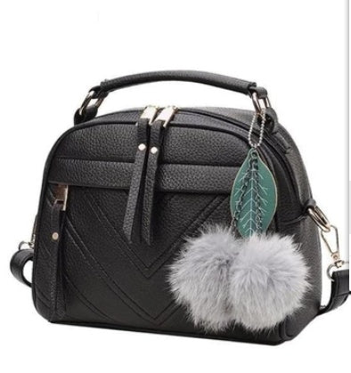 Effortless Elegance: The Perfect Shoulder Bag for Every Woman