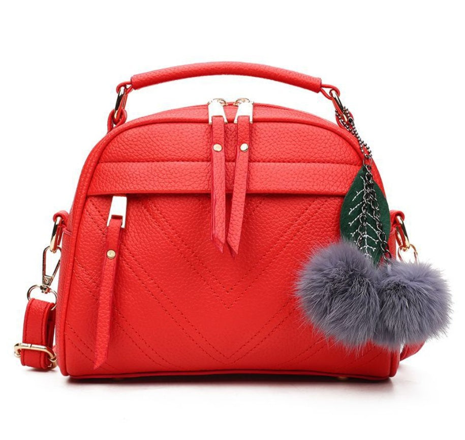 Effortless Elegance: The Perfect Shoulder Bag for Every Woman