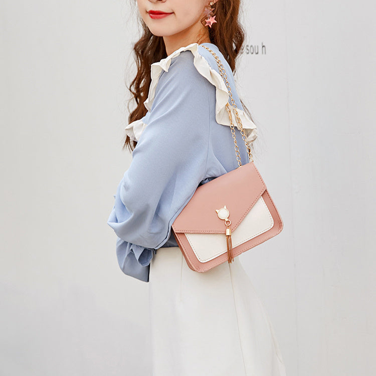 Feline Flair: Chic Small Crossbody Cat Lock Chain Messenger Bags for Women