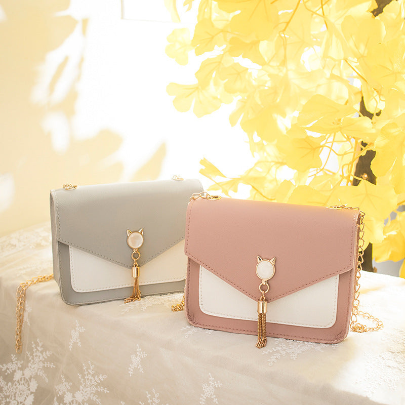 Feline Flair: Chic Small Crossbody Cat Lock Chain Messenger Bags for Women