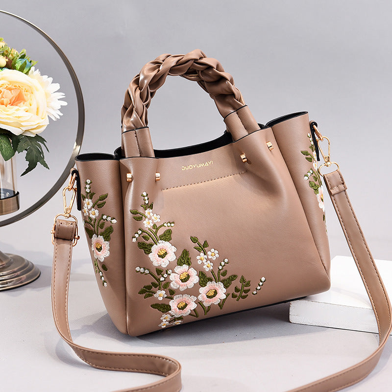 Chic & Practical: Stylish Tote Bags for the Modern Woman