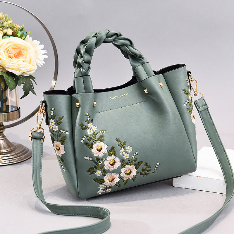 Chic & Practical: Stylish Tote Bags for the Modern Woman