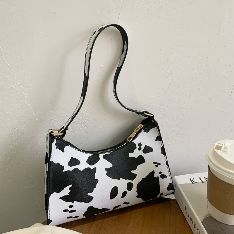 Summer Vibes: Trendy Underarm Bags and Fashionable Shoulder Bags for Women