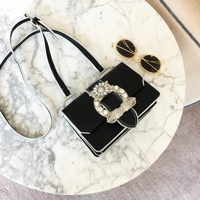 Luxury Redefined: Designer Diamond Lock Bags for Women